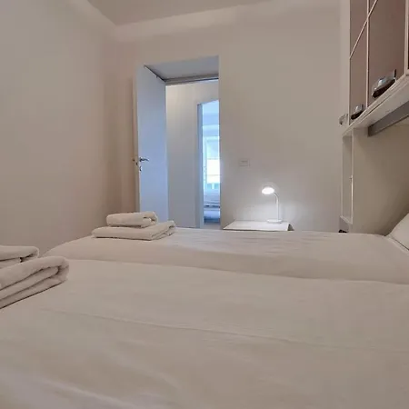 Belvedere 4 - Parking Free アパート