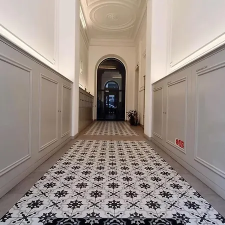 Belvedere 4 - Parking Free Apartman *