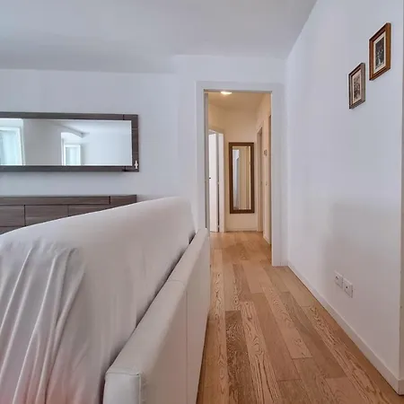 Belvedere 4 - Parking Free Lejlighed *